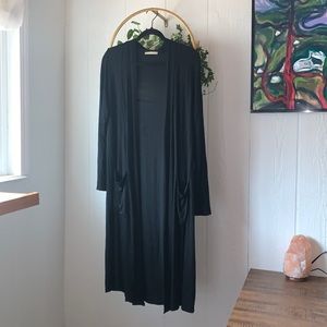 Active USA. Long cardigan. Black. Size M.